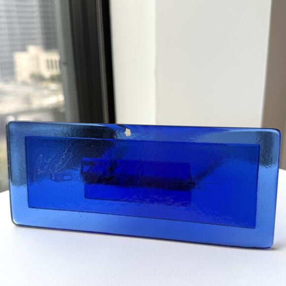 Robin Larson Signed Blue Glass Pop Art Sculpture 8 1/2" Modernist Trophy - Picture 7 of 8